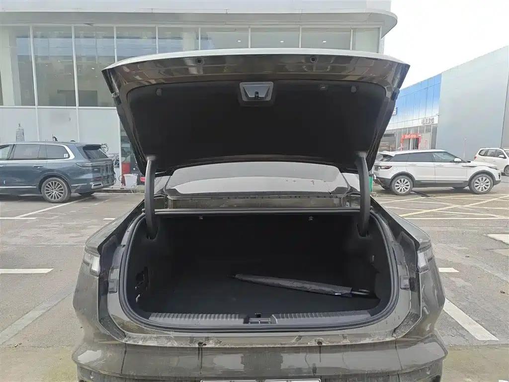Lynk & Co 10 2025 240 AWD Ultra Sport Edition — миниатюра 15