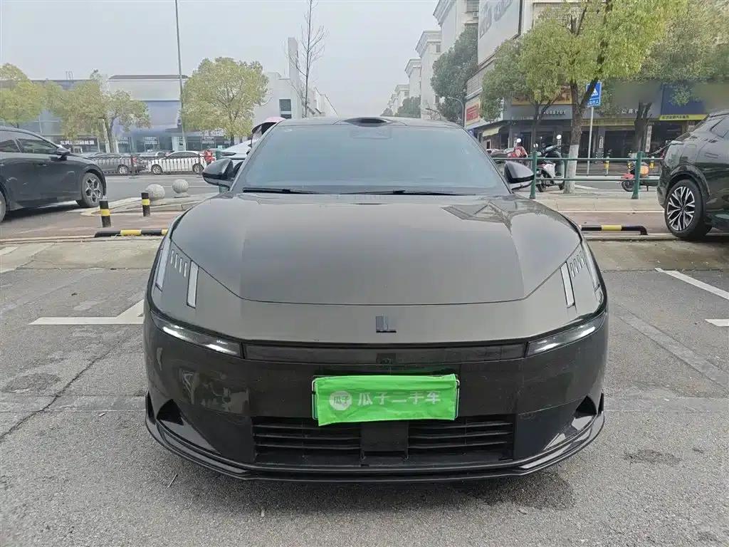 Lynk & Co 10 2025 240 AWD Ultra Sport Edition — миниатюра 3
