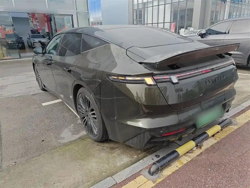 Lynk & Co 10 2025 240 AWD Ultra Sport Edition — миниатюра 23