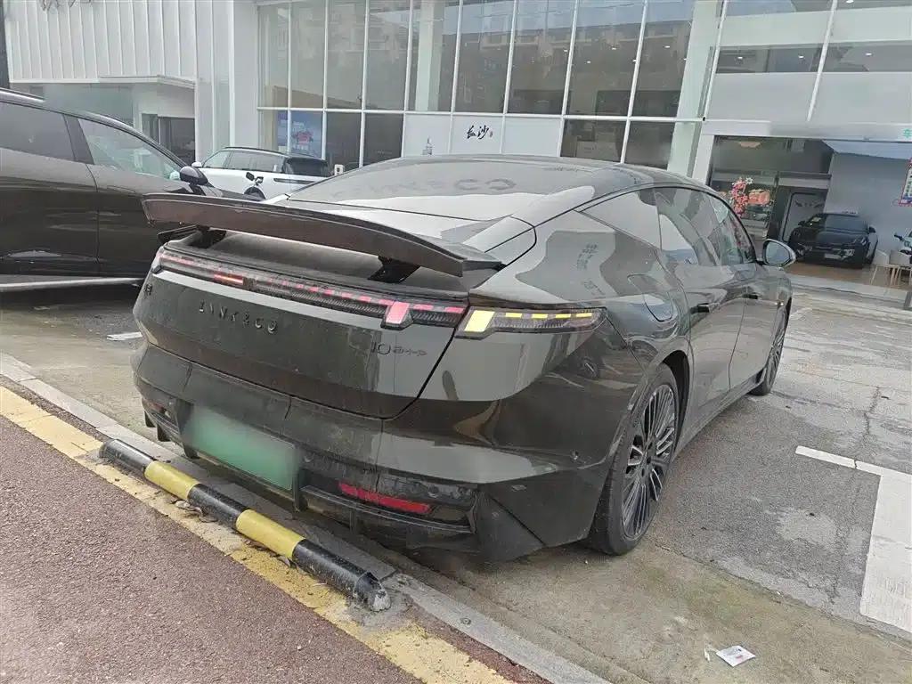 Lynk & Co 10 2025 240 AWD Ultra Sport Edition — миниатюра 5