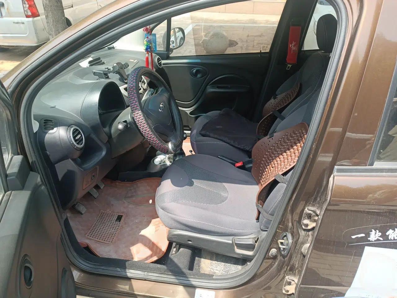 Chery QQ 2013 1.0L Manual Happy Edition — миниатюра 16