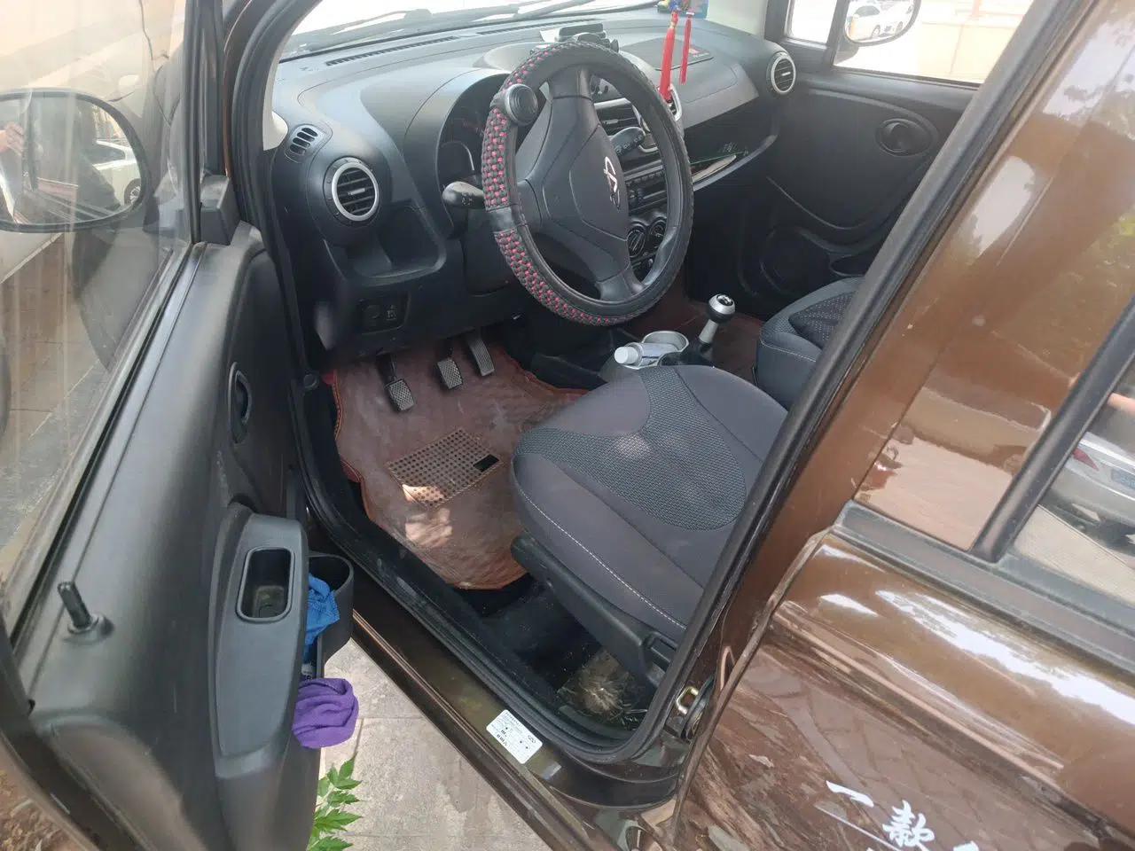 Chery QQ 2013 1.0L Manual Happy Edition — миниатюра 17