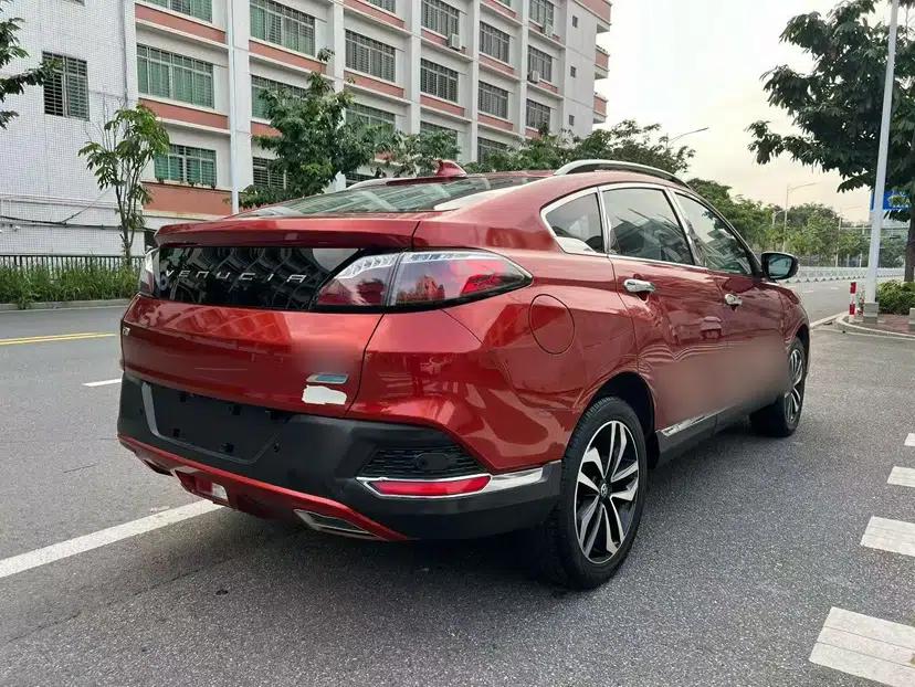 Venucia T90 2017 2.0L CVT Smart Edition — миниатюра 6