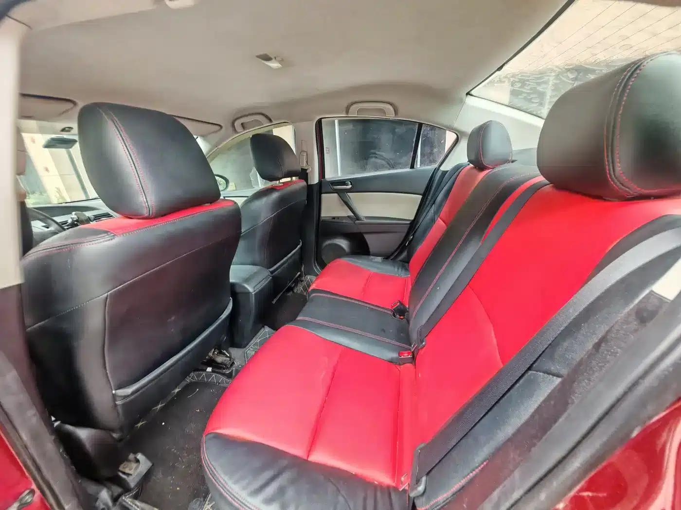 Mazda 3 Axela 2015 Sedan 1.6L Automatic Comfort Model — миниатюра 6