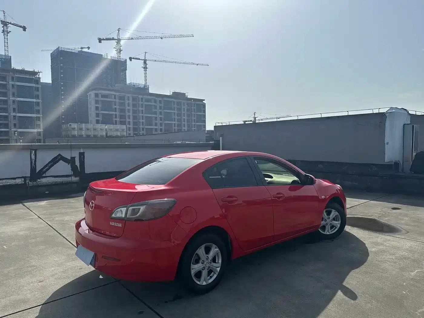 Mazda 3 Axela 2013 Sedan 1.6L Automatic Elite — миниатюра 9