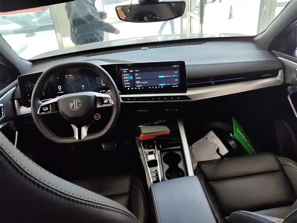 MG ONE 2022 α-Smart Sports Series 1.5T Standard Edition — миниатюра 6