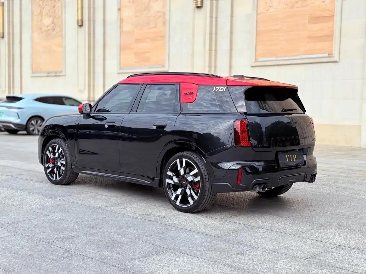 MINI JCW COUNTRYMAN 2024 2.0T JOHN COOPER WORKS — миниатюра 6