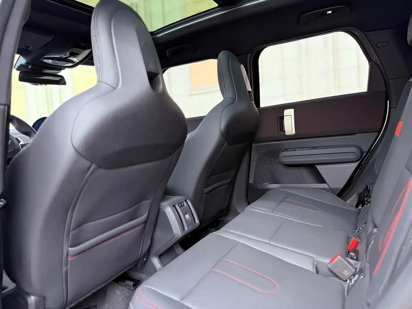 MINI JCW COUNTRYMAN 2024 2.0T JOHN COOPER WORKS — миниатюра 10