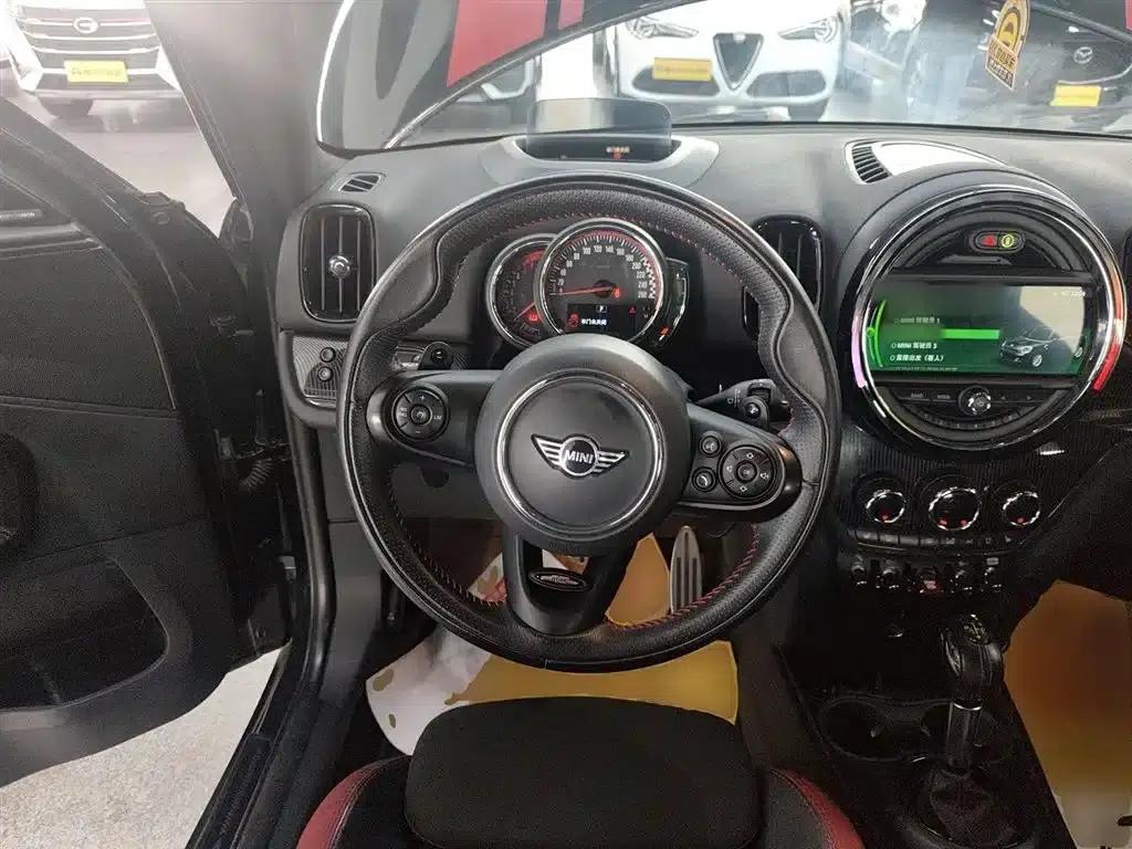 MINI JCW COUNTRYMAN 2018 2.0T JOHN COOPER WORKS A — миниатюра 7
