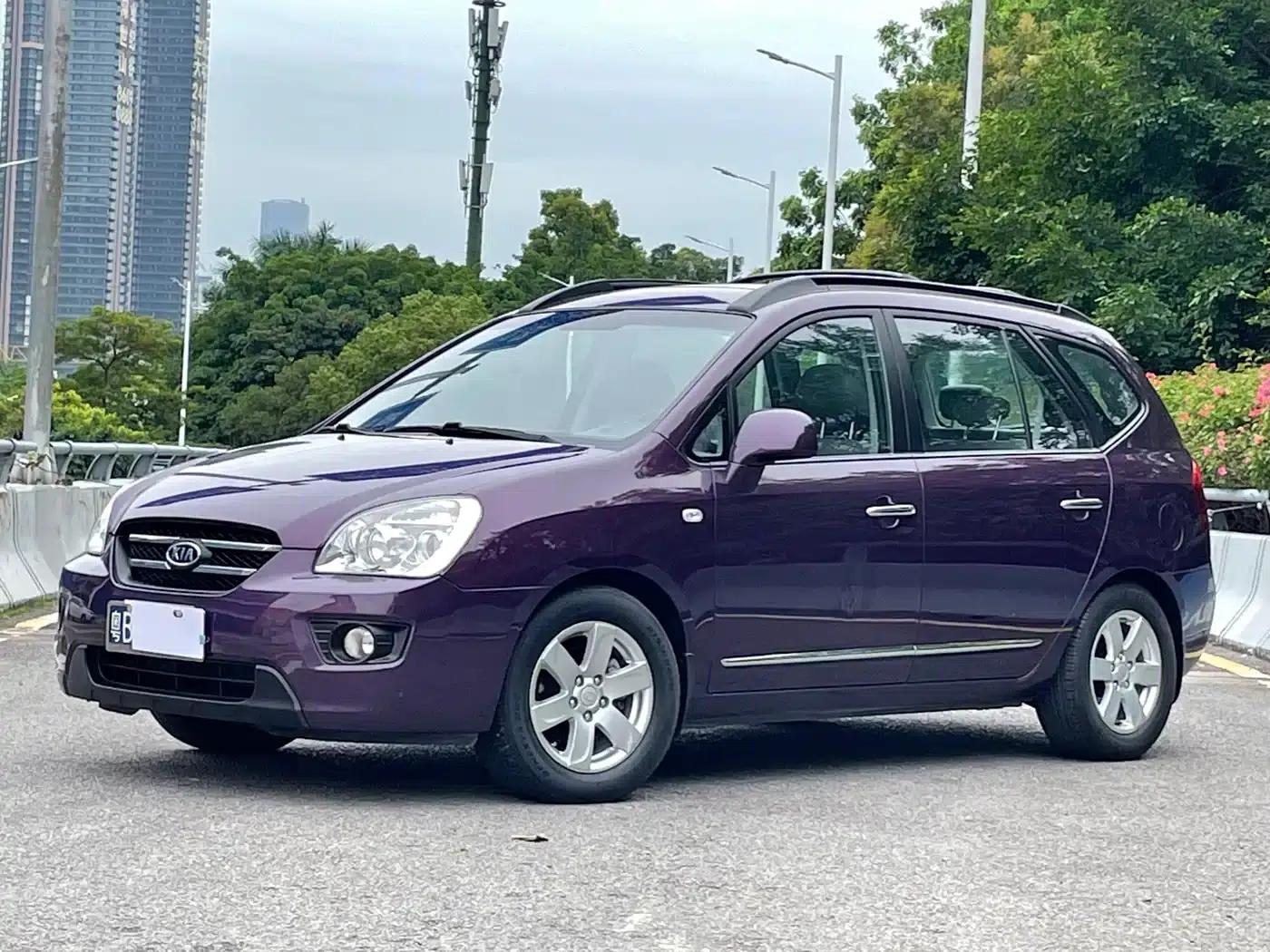 Carens 2007 2.0L 7-seater Luxury Edition — миниатюра 1