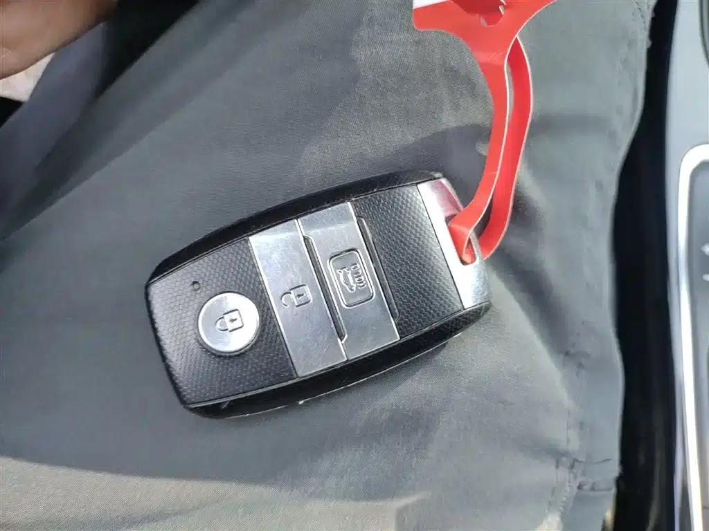 K5 2017 1.8L Automatic GLS — миниатюра 9