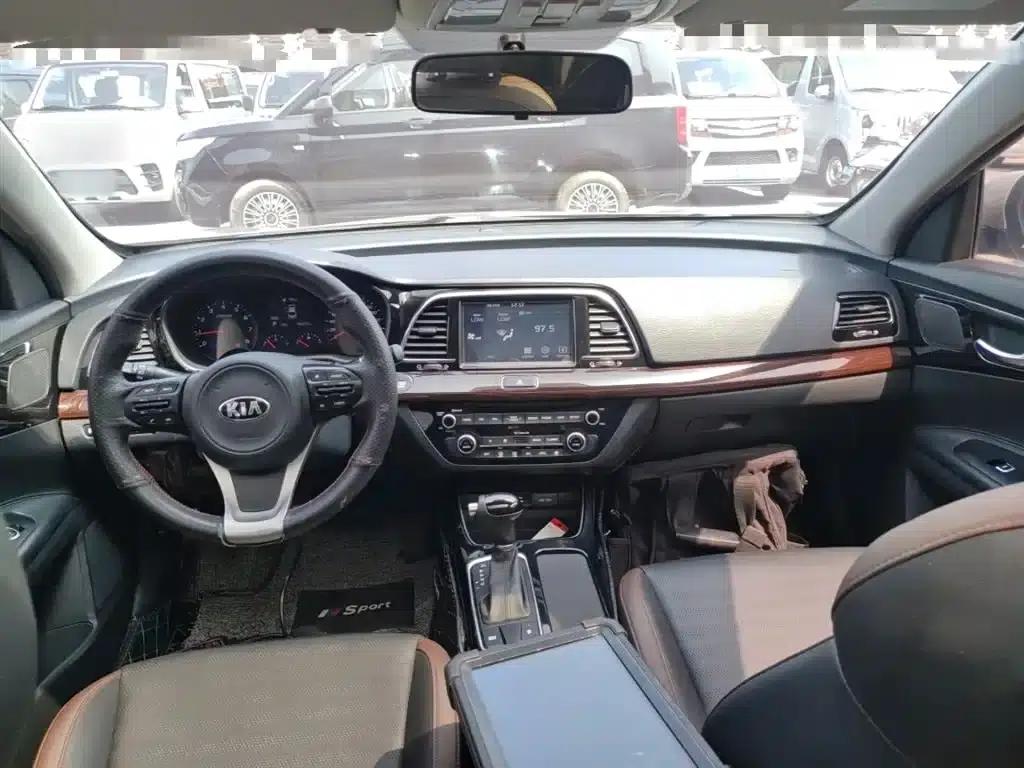 K5 2017 1.8L Automatic GLS — миниатюра 10