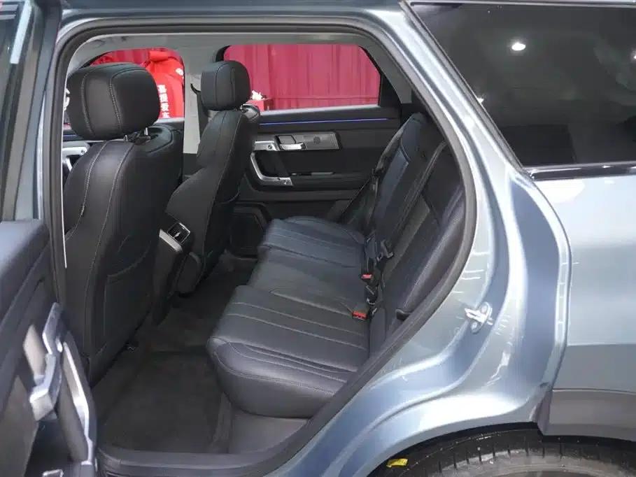 Explore 06 2023 Urban Edition 1.6T 2WD Luxury — миниатюра 15