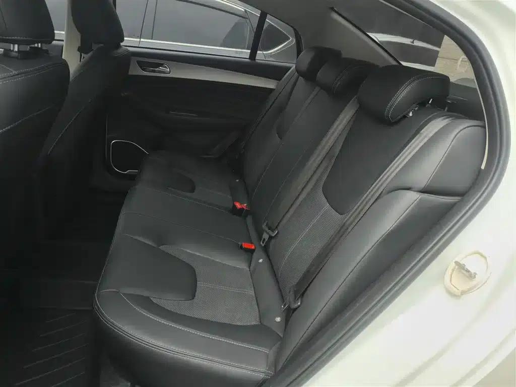 Chery Arrizo GX 2019 Champion Edition 1.5L Manual Fashion Model — миниатюра 17