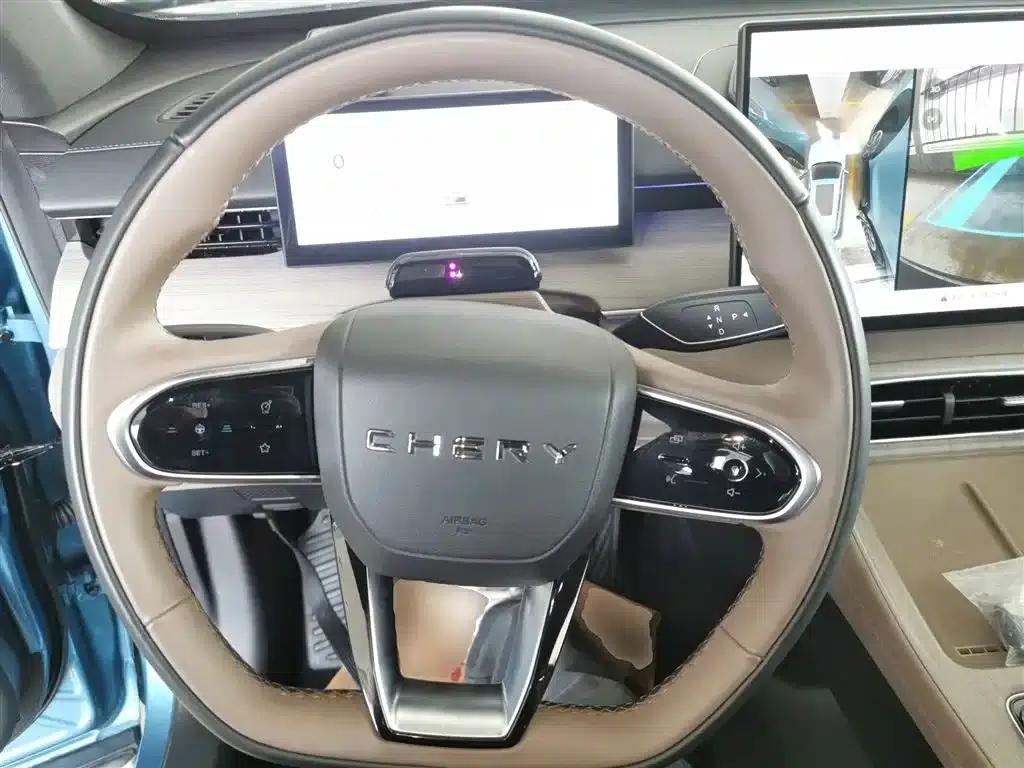 Chery Tiggo 8 PLUS C-DM 2025 1.5T 116km/h Premium 5-seater — миниатюра 7