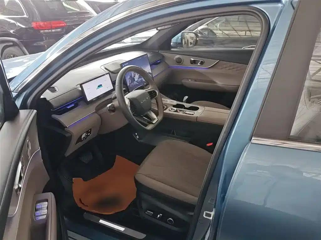 Chery Tiggo 8 PLUS C-DM 2025 1.5T 116km/h Premium 5-seater — миниатюра 15