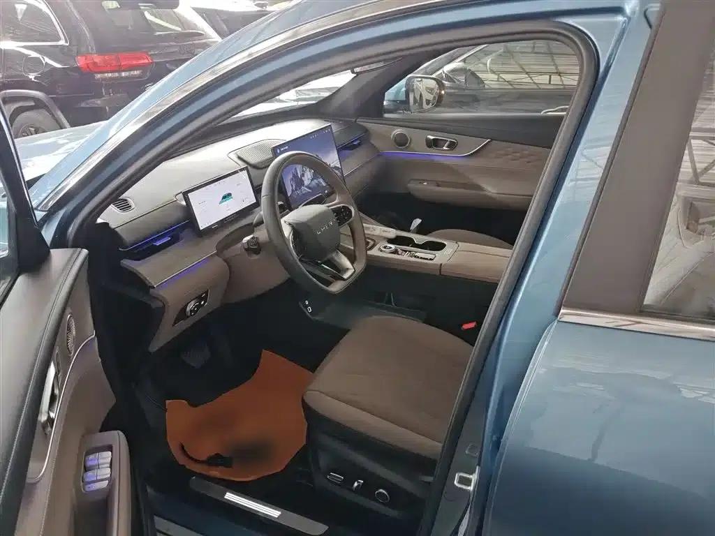 Chery Tiggo 8 PLUS C-DM 2025 1.5T 116km/h Premium 5-seater — миниатюра 16
