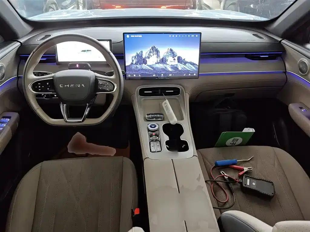 Chery Tiggo 8 PLUS C-DM 2025 1.5T 116km/h Premium 5-seater — миниатюра 10