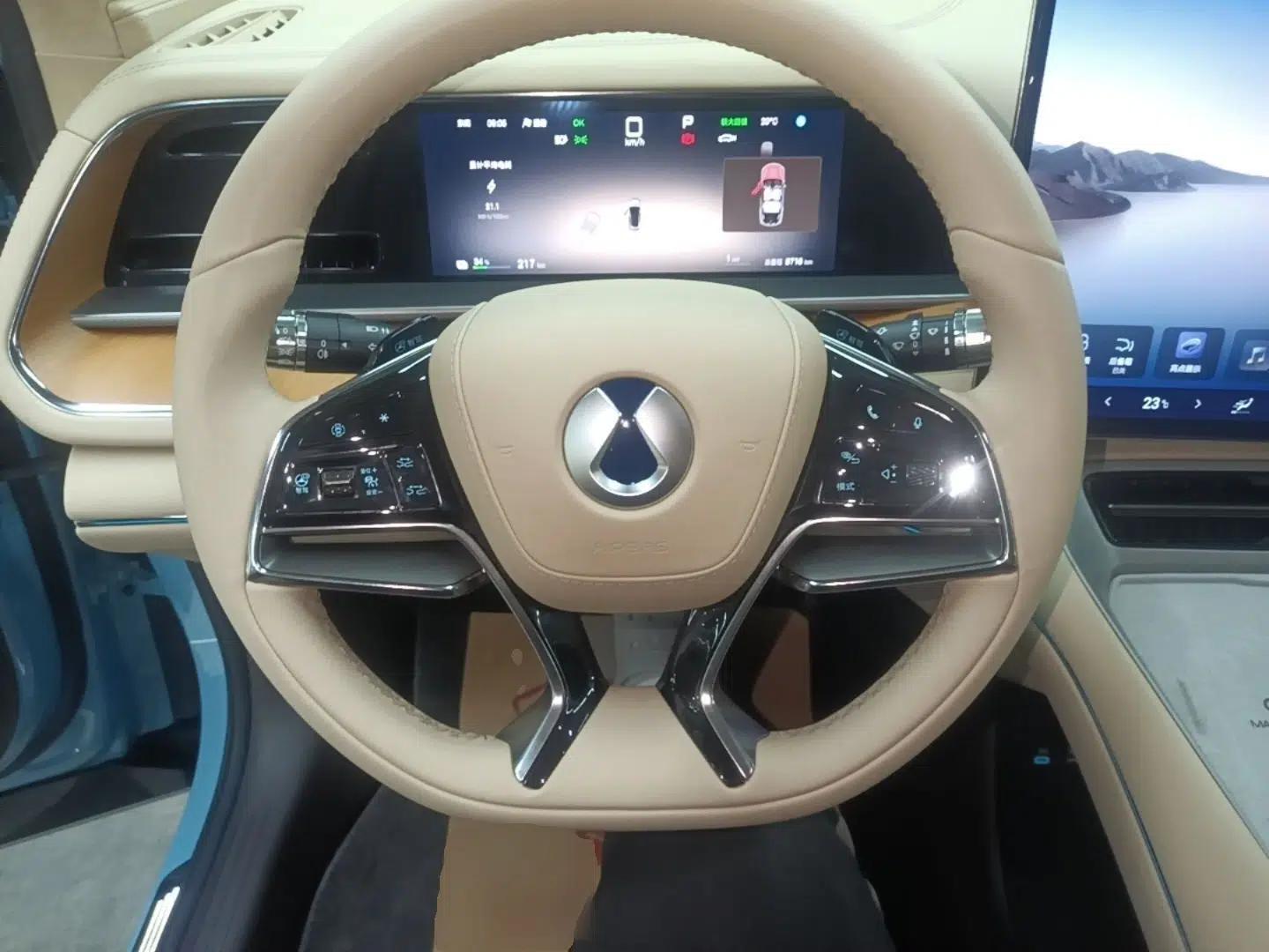 Denza N7 2025 630 All-Wheel Drive Intelligent Driving Dual-Laser Flagship Edition — миниатюра 14