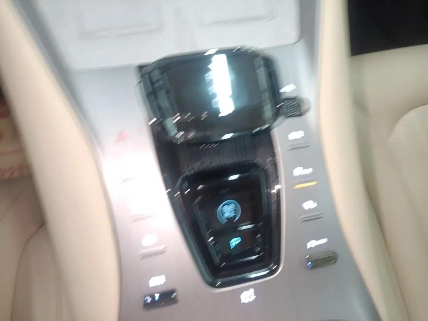 Denza N7 2025 630 All-Wheel Drive Intelligent Driving Dual-Laser Flagship Edition — миниатюра 17