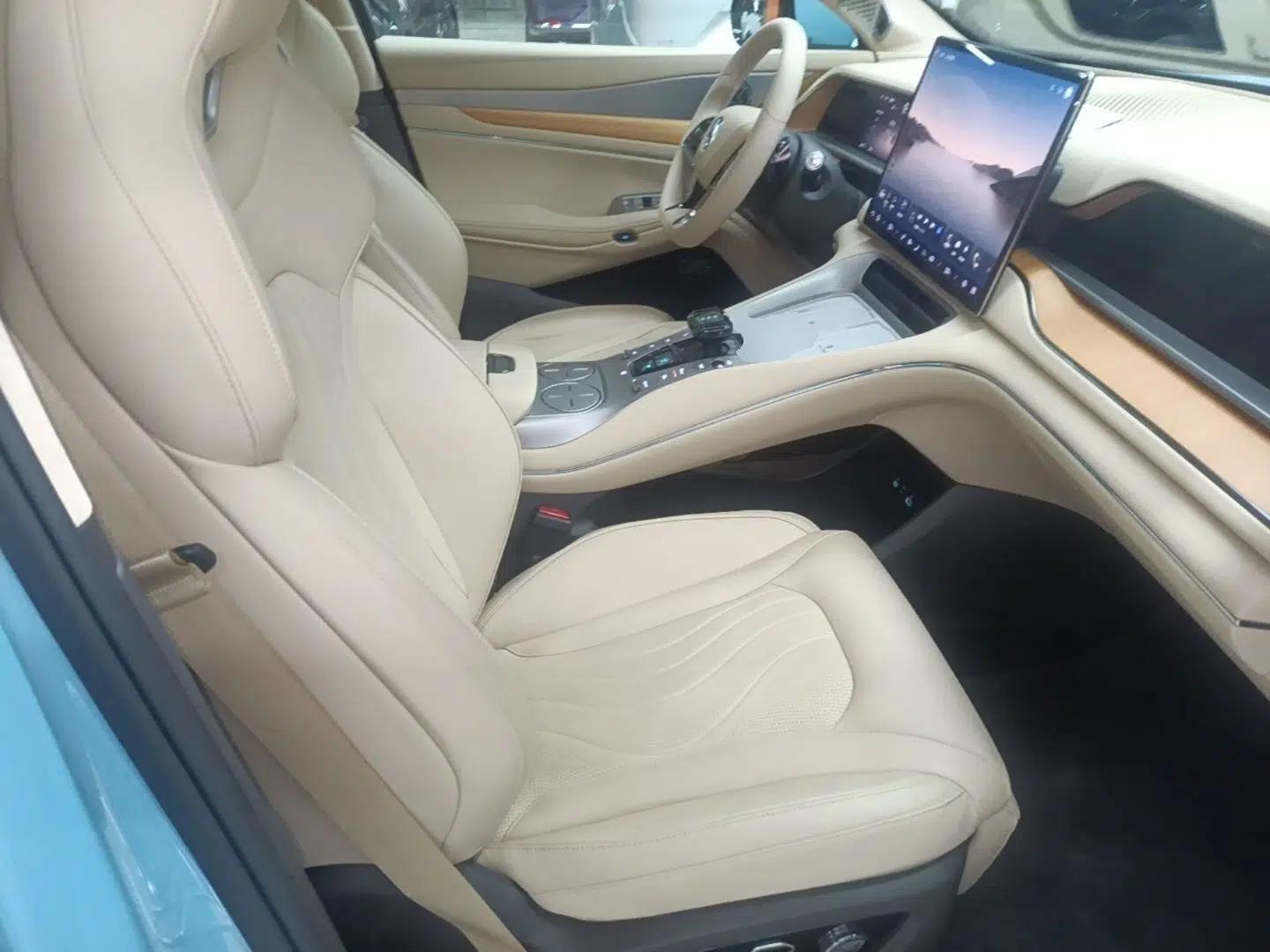 Denza N7 2025 630 All-Wheel Drive Intelligent Driving Dual-Laser Flagship Edition — миниатюра 23