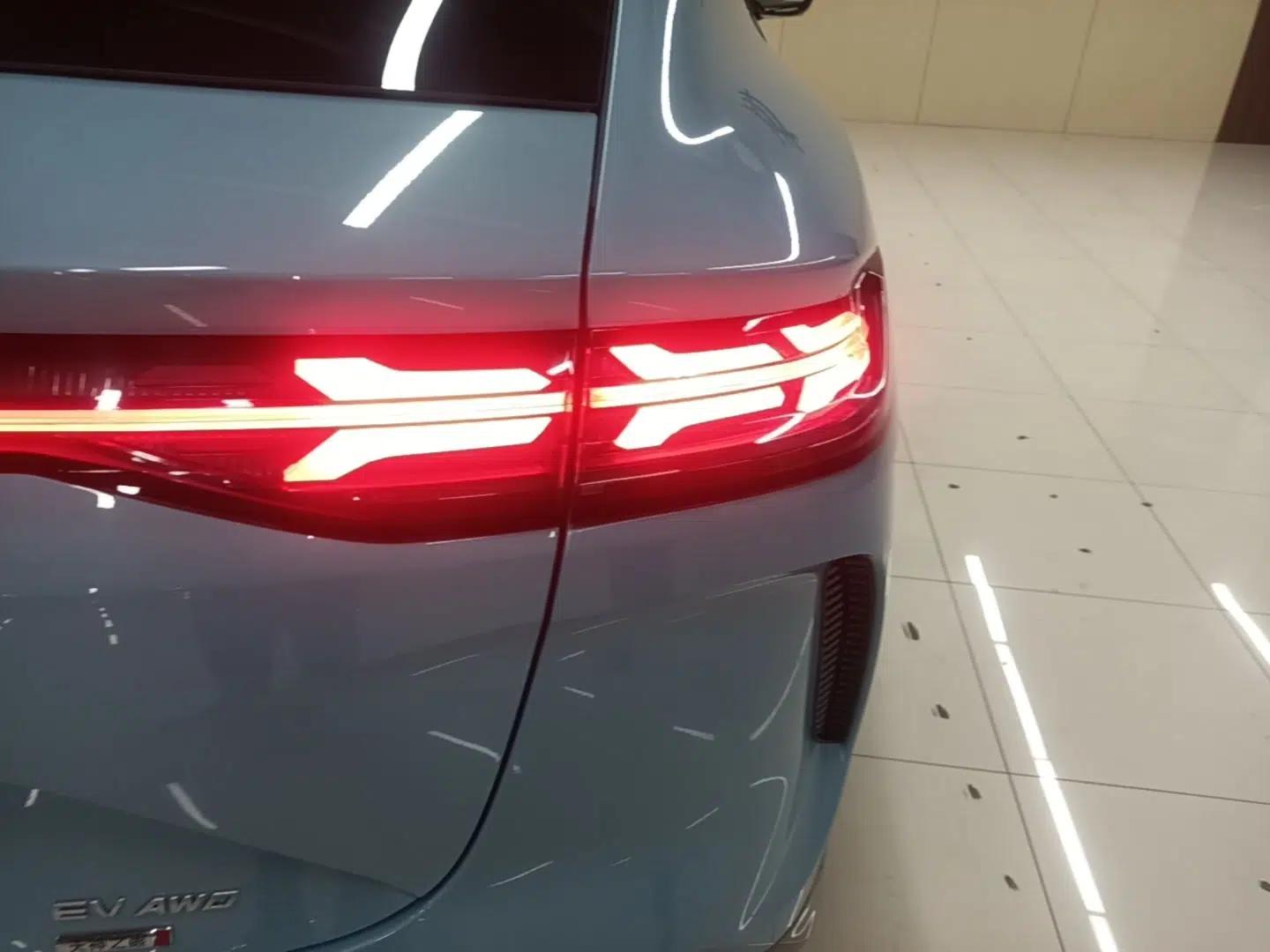 Denza N7 2025 630 All-Wheel Drive Intelligent Driving Dual-Laser Flagship Edition — миниатюра 7