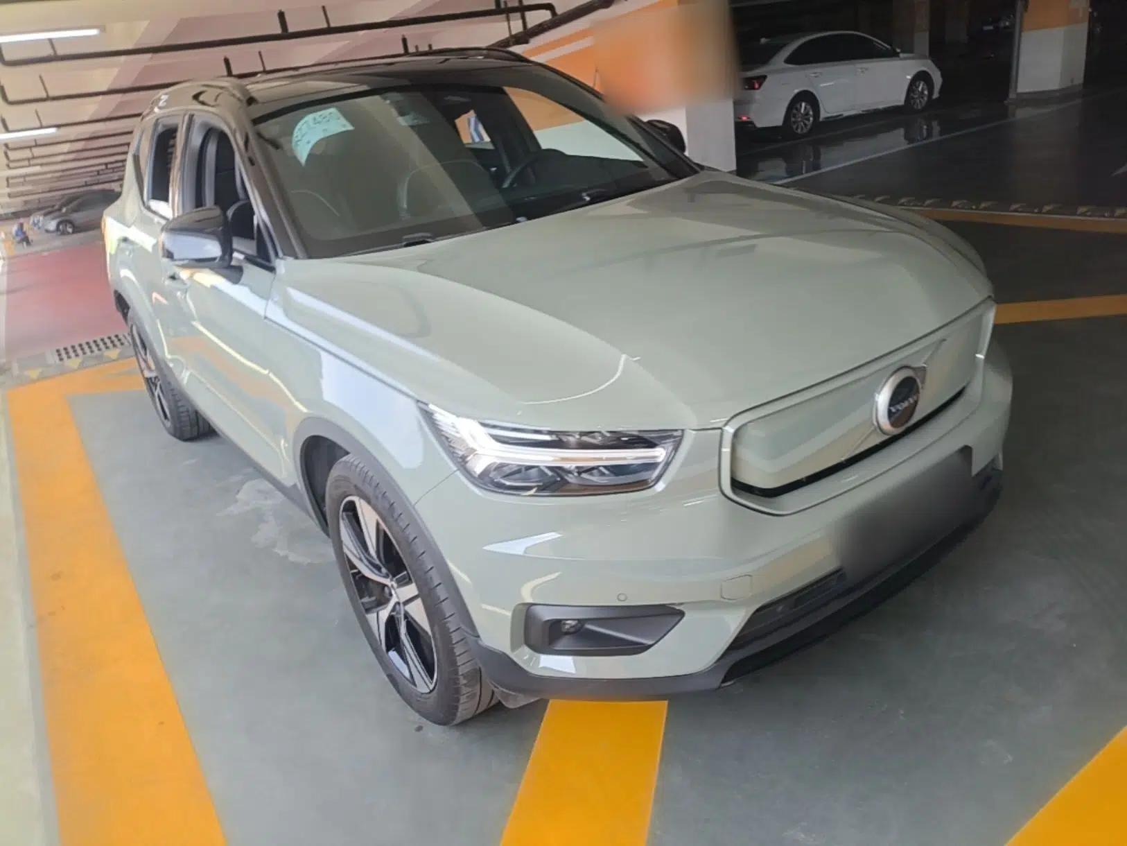 Volvo XC40 New Energy 2022 Long-Range Version — миниатюра 3