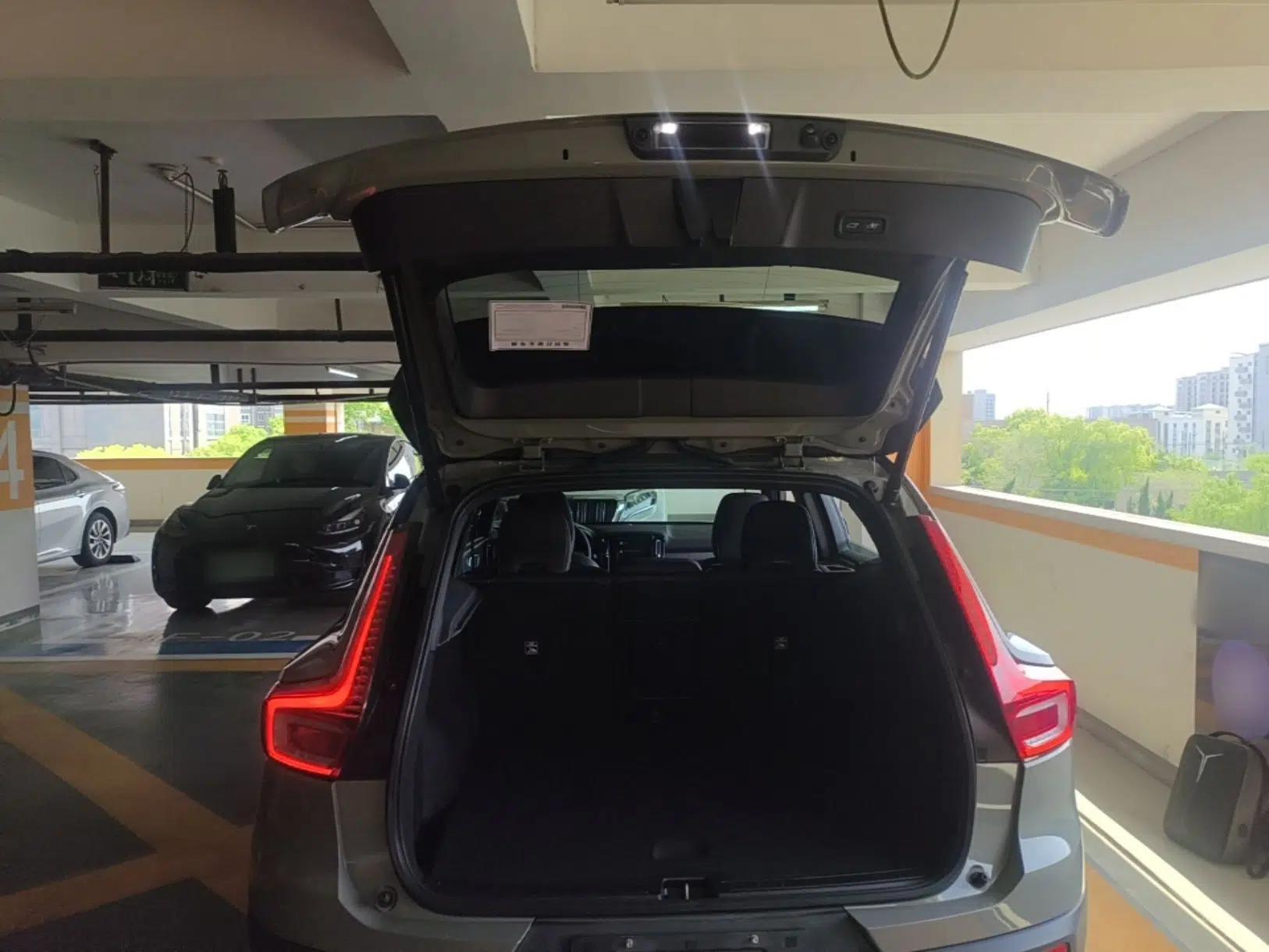 Volvo XC40 New Energy 2022 Long-Range Version — миниатюра 22