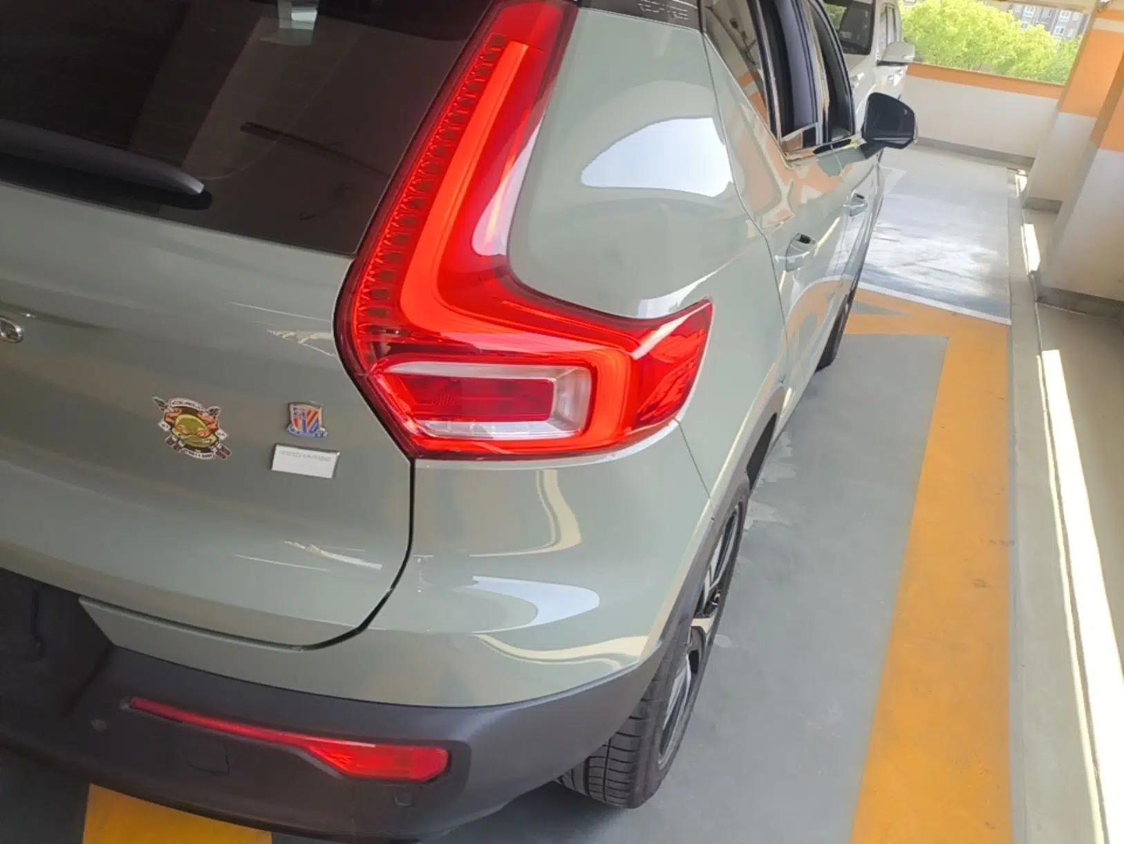 Volvo XC40 New Energy 2022 Long-Range Version — миниатюра 7