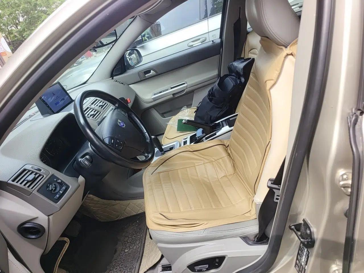 Volvo S40 2011 2.0L Automatic Zhiya Edition — миниатюра 16