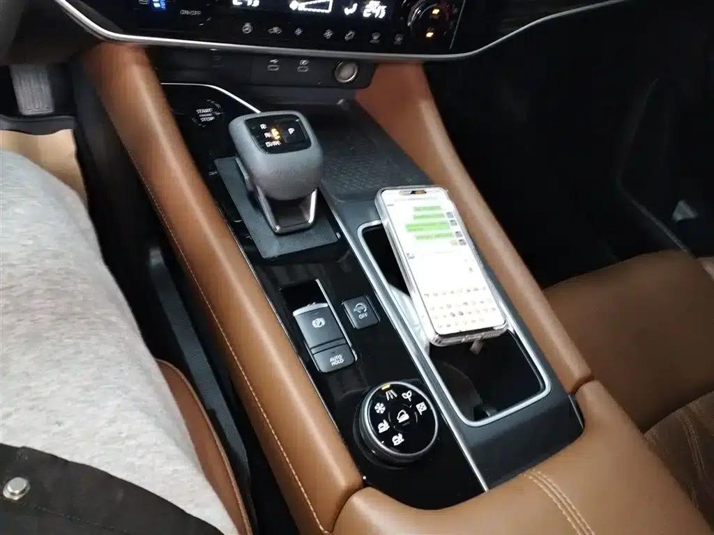 2024 Volkswagen Land Cruiser 380VC-TURBO 4WD Supreme Edition (6-seater) — миниатюра 6