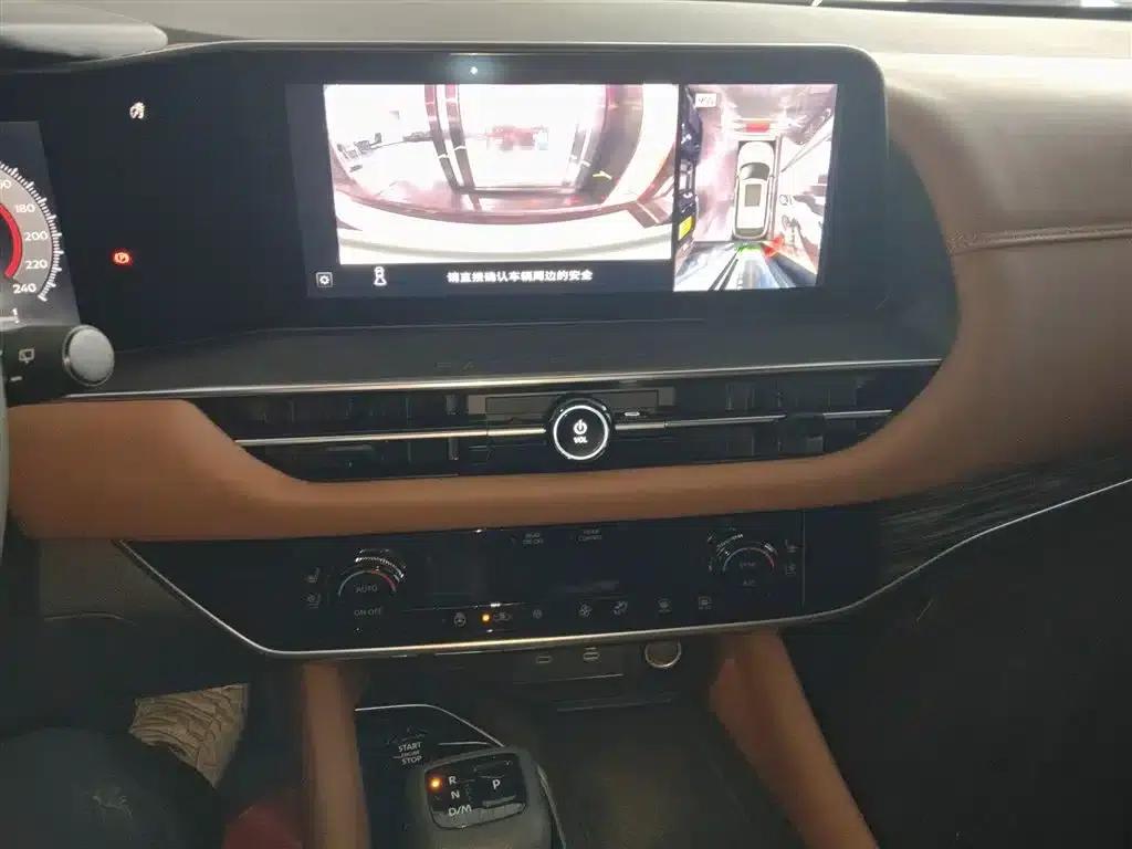 2024 Volkswagen Land Cruiser 380VC-TURBO 4WD Supreme Edition (6-seater) — миниатюра 9