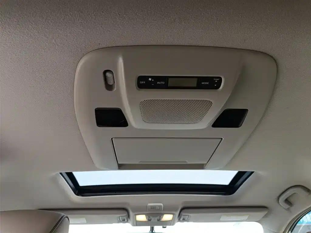 Quest 2015 3.5L SL — миниатюра 18