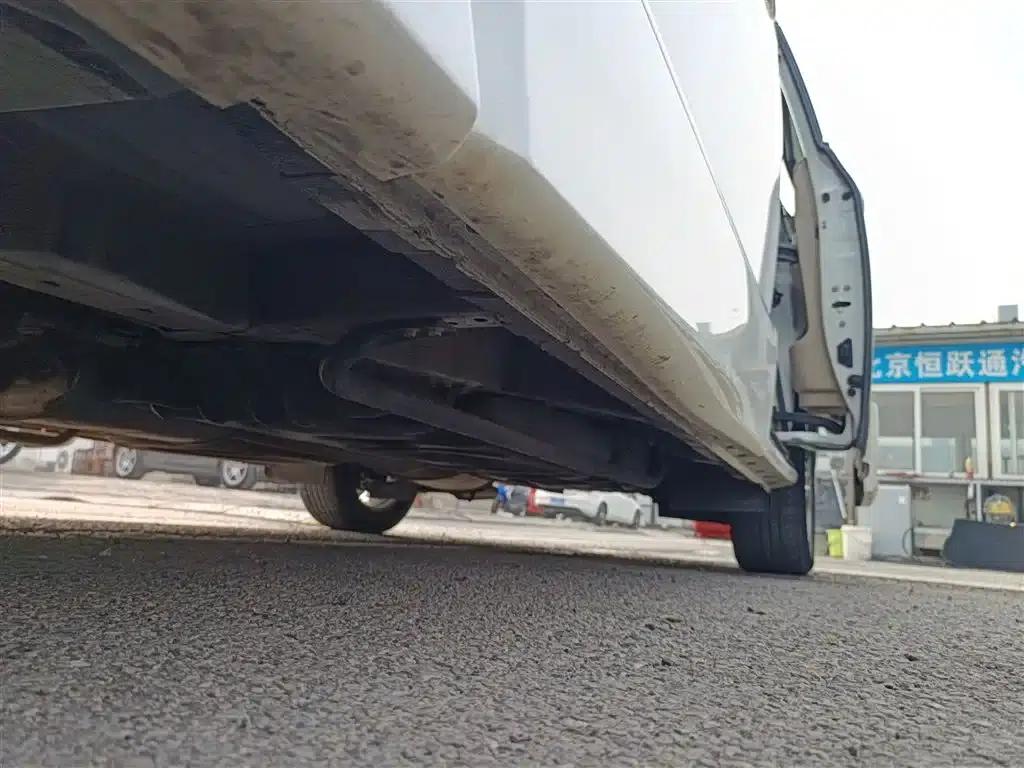 Quest 2015 3.5L SL — миниатюра 22