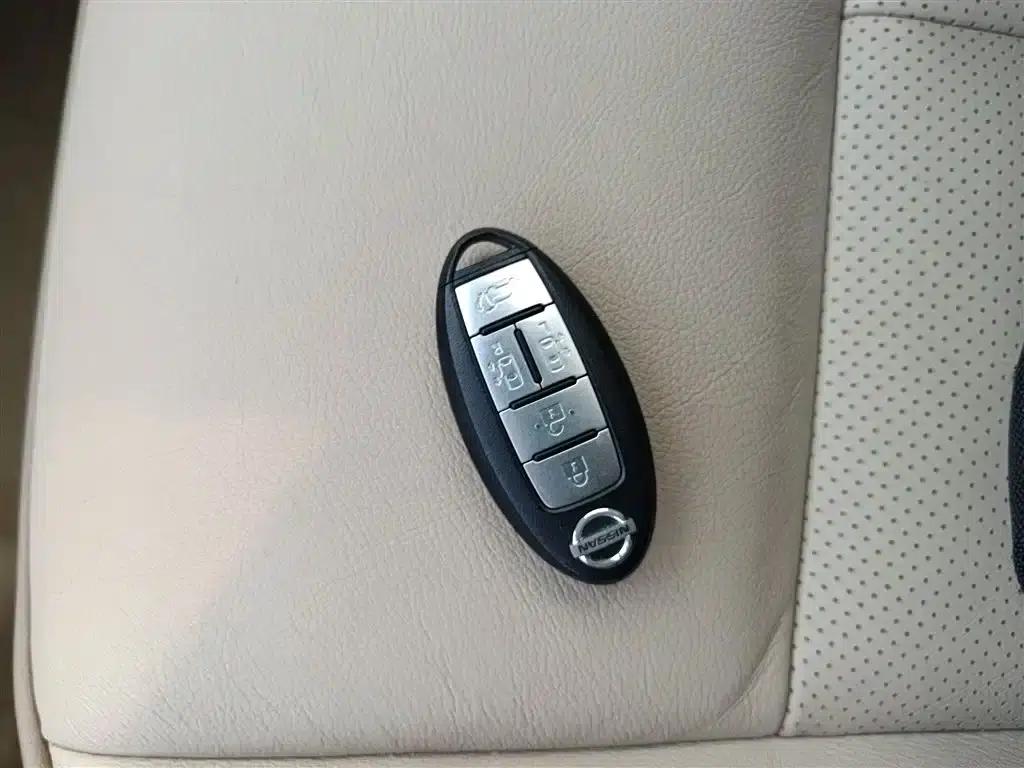 Quest 2015 3.5L SL — миниатюра 9