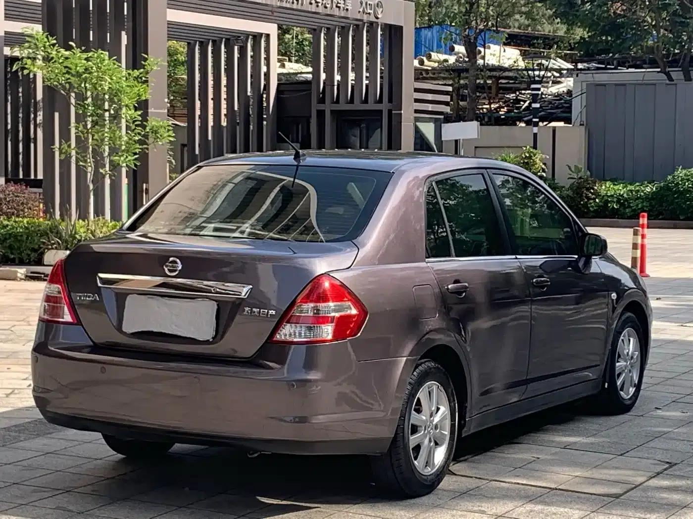 Tiida 2008 1.6L Automatic Intelligent — миниатюра 9