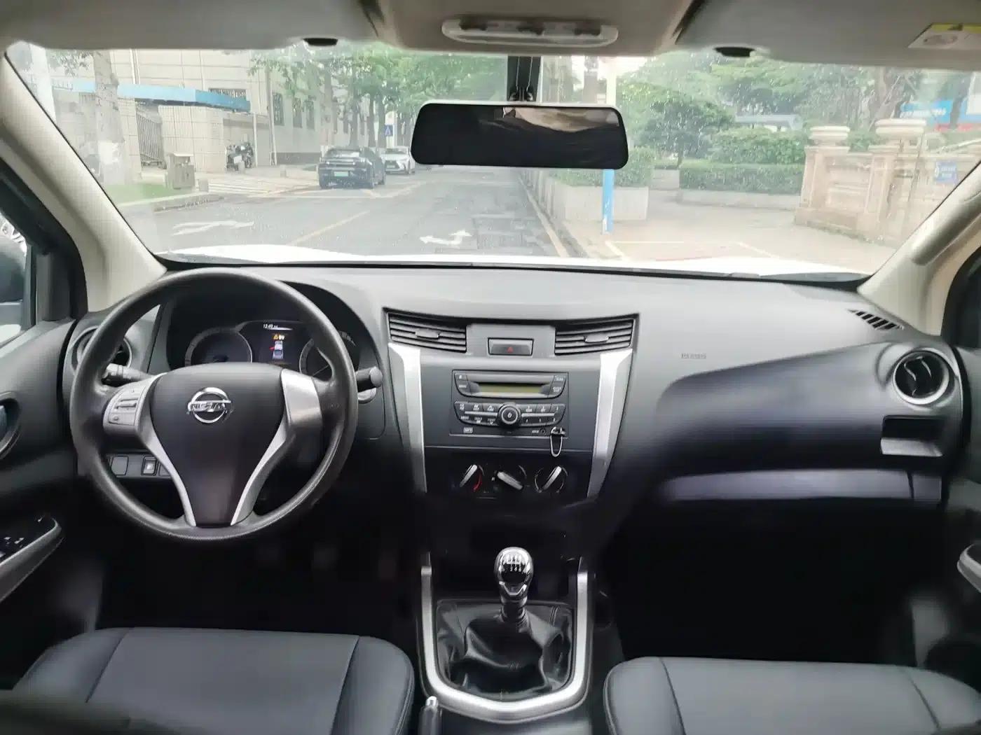 2021 Navara 2.5L Manual 2WD Comfort Model QR25 — миниатюра 13