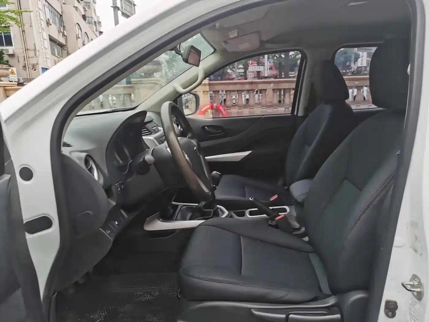 2021 Navara 2.5L Manual 2WD Comfort Model QR25 — миниатюра 16