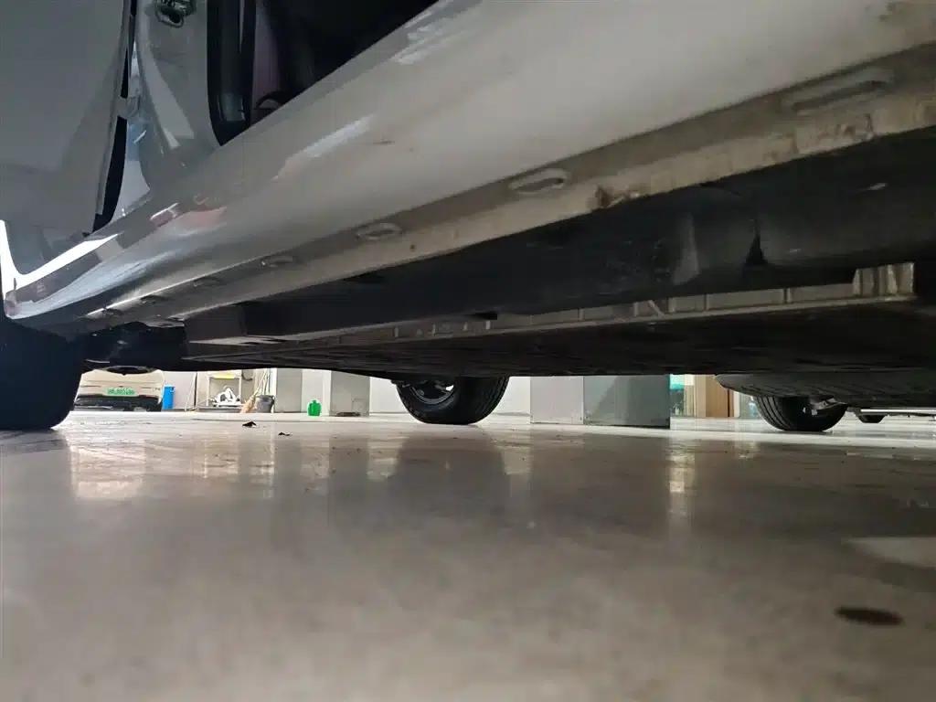 Roewe i6 MAX New Energy 2023 EV 420 Panoramic Roof Special Edition — миниатюра 21