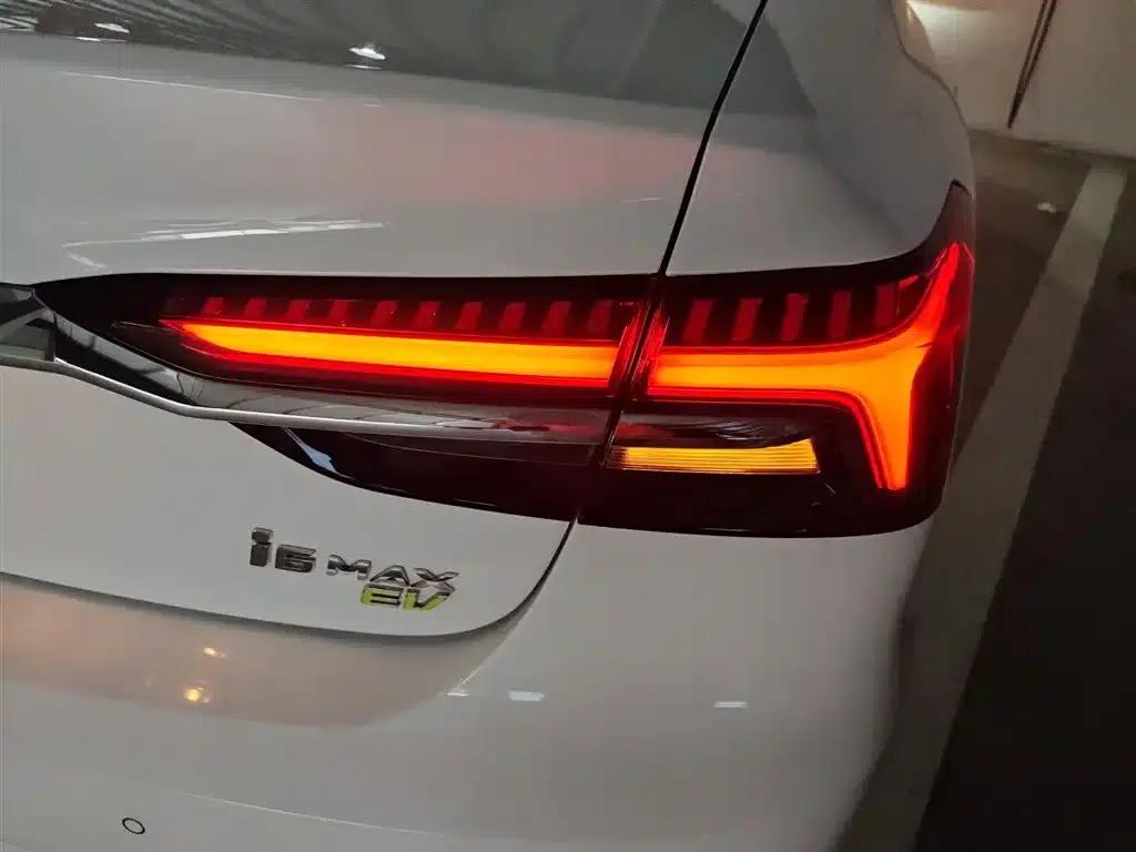Roewe i6 MAX New Energy 2023 EV 420 Panoramic Roof Special Edition — миниатюра 8