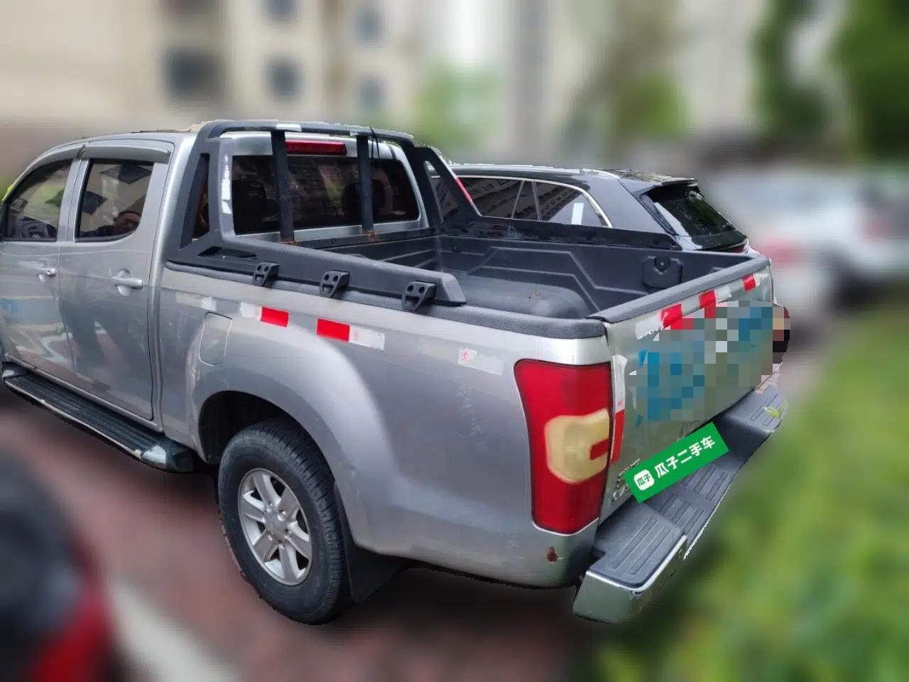 Isuzu JLM 2018 2.8T Classic Edition Two-Wheel Drive Luxury Version with Extended Cargo Bed JE493ZLQ5F — миниатюра 4