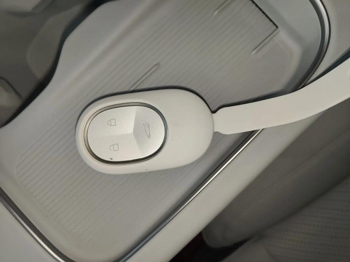 Nio EC7 2023 75 kWh — миниатюра 22
