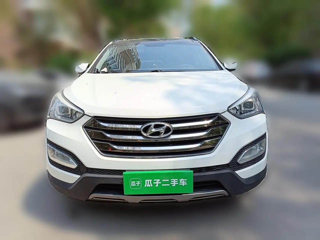 Hyundai Santa Fe Classic 2013 3.0L 4x4 Comfort Edition with Navigation 7 Seats Euro IV — миниатюра 2