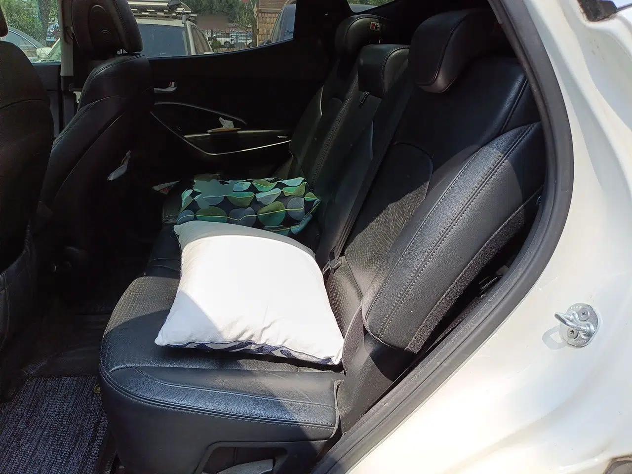 Hyundai Santa Fe Classic 2013 3.0L 4x4 Comfort Edition with Navigation 7 Seats Euro IV — миниатюра 18
