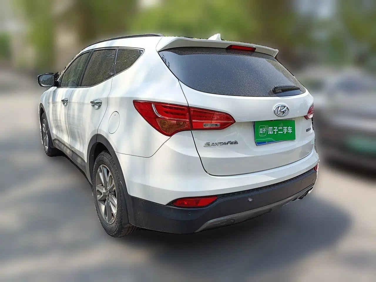 Hyundai Santa Fe Classic 2013 3.0L 4x4 Comfort Edition with Navigation 7 Seats Euro IV — миниатюра 4
