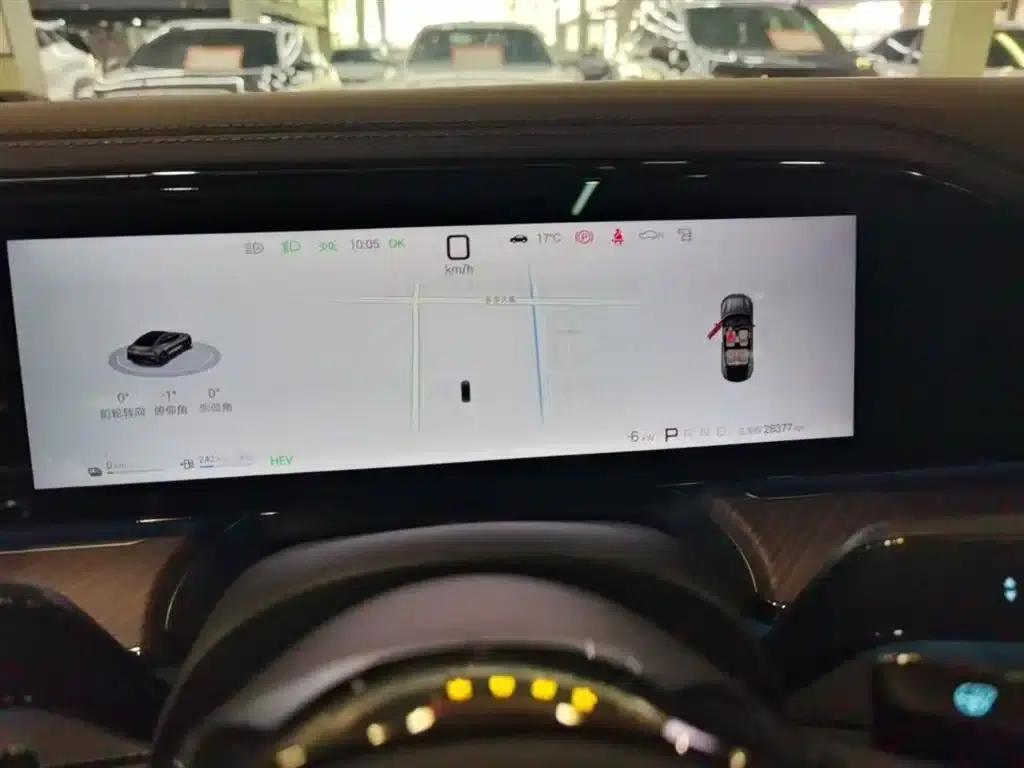 Denza Z9 2024 Model 1100km AWD Max Edition — миниатюра 12