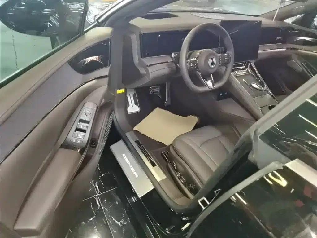 Denza Z9 2024 Model 1100km AWD Max Edition — миниатюра 16
