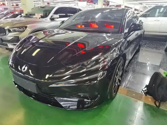 Denza Z9 2024 Model 1100km AWD Max Edition