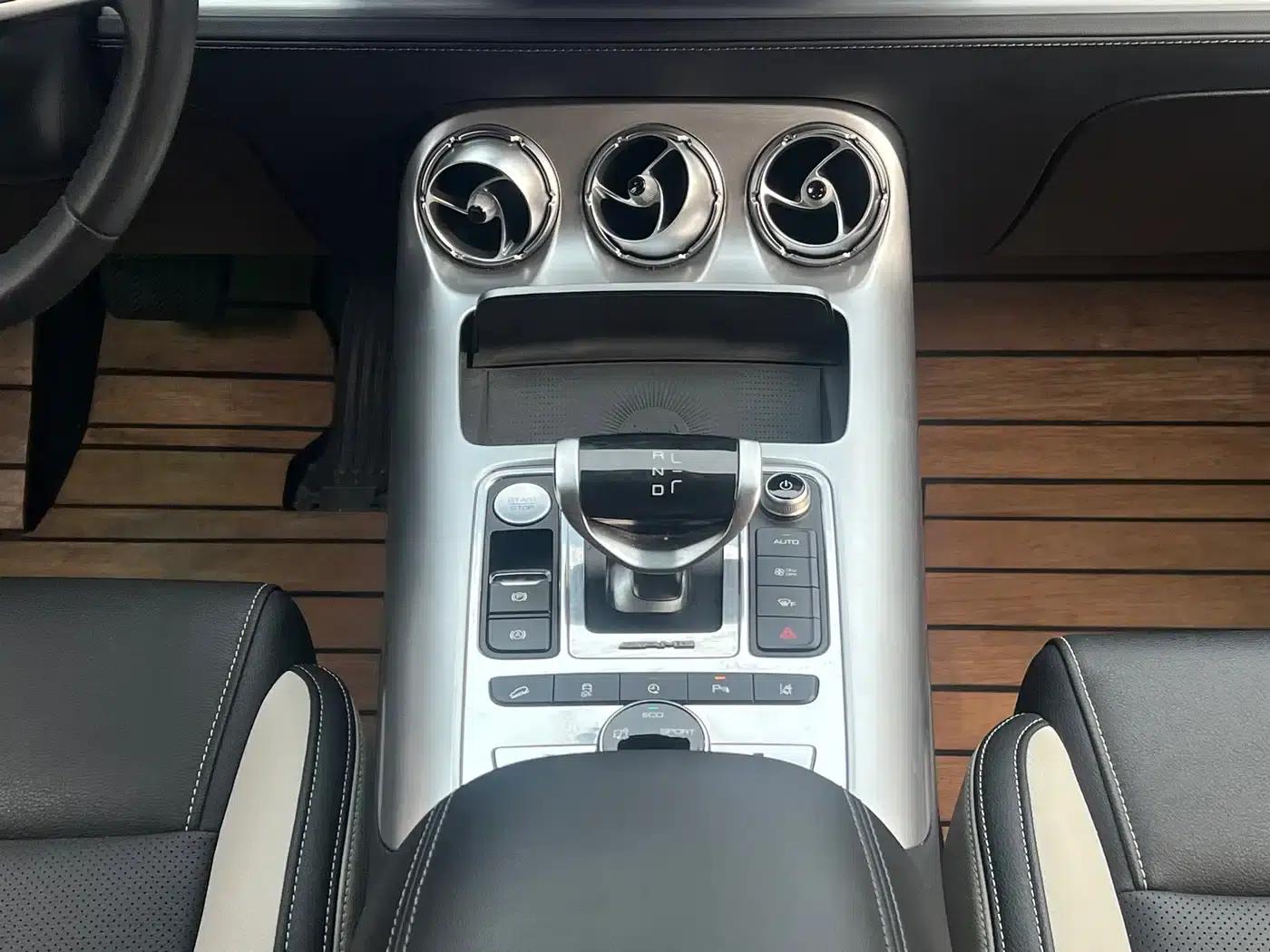 Denza X 2020 PHEV Sport Edition — миниатюра 23