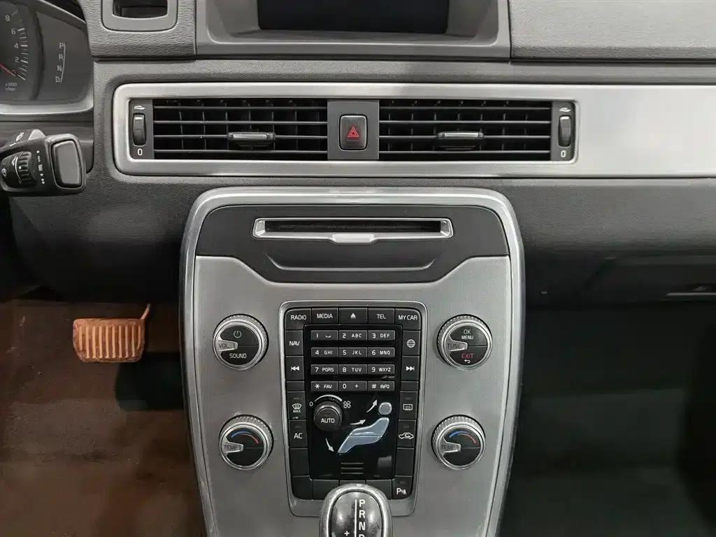 2015 Volvo S80L 2.0T T5 Smart Edition — миниатюра 12